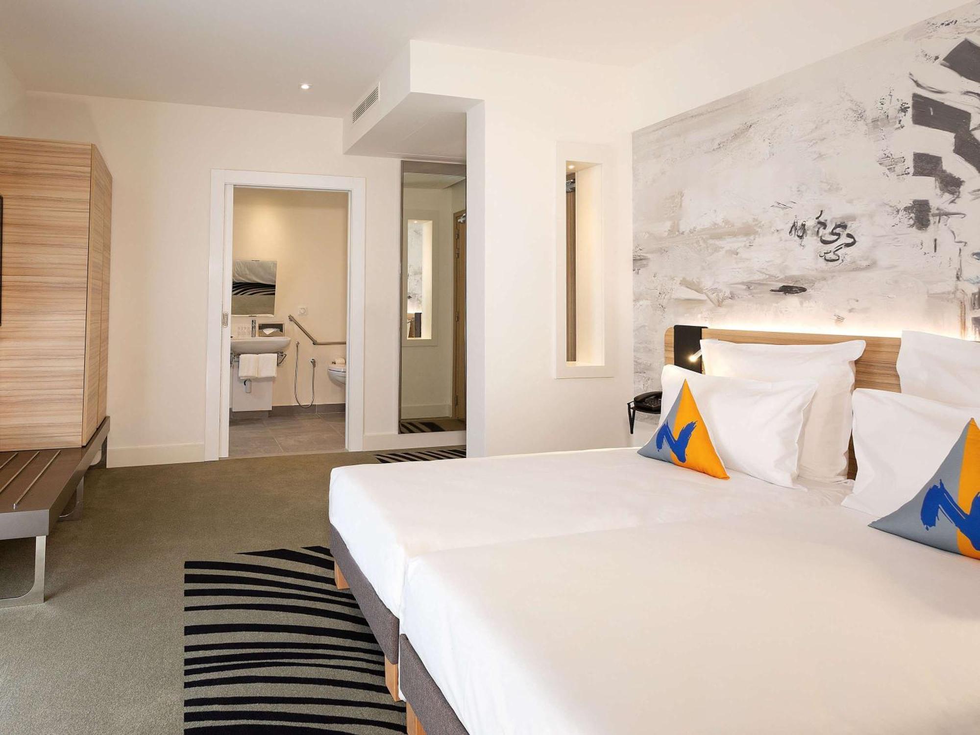 Novotel